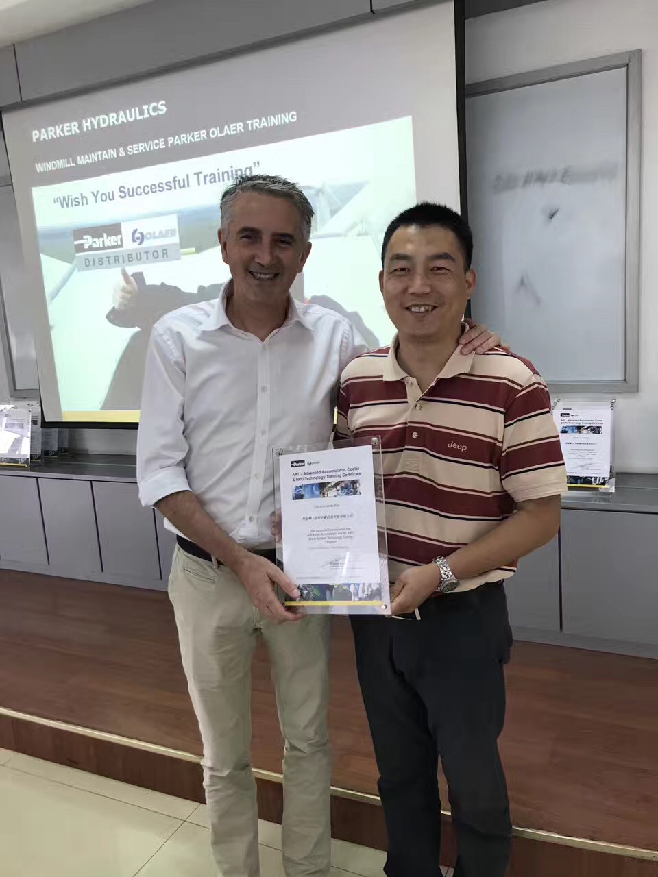 Parker液壓培訓(xùn)順利通過(guò)，畜能器；冷卻器；維修；購(gòu)買(mǎi)可以聯(lián)絡(luò)我們